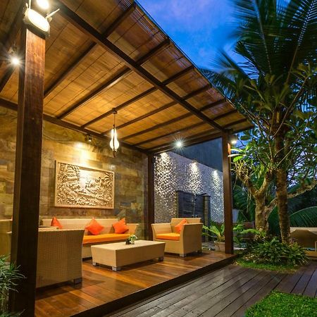 Raja Woods Villa Jimbaran Exterior foto